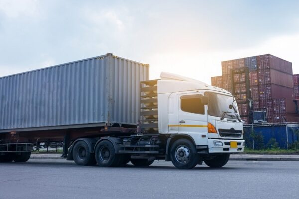 Full Truckload vs. Less Than Truckload: Which Shipping Method Suits Your Needs?