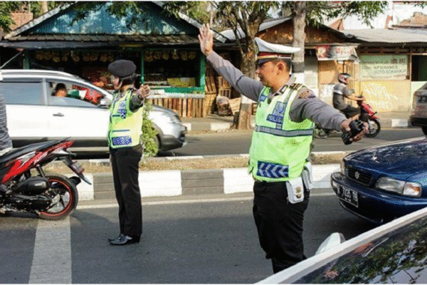 Key Safety Standards Every Traffic Flagger Should Follow on Duty
